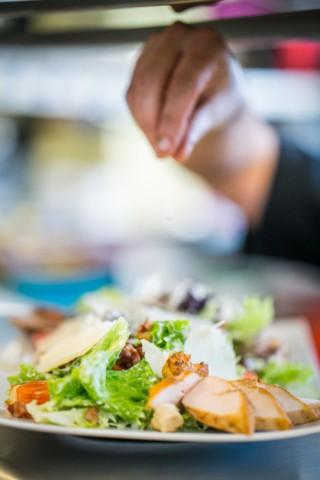 Salade dressée par le chef